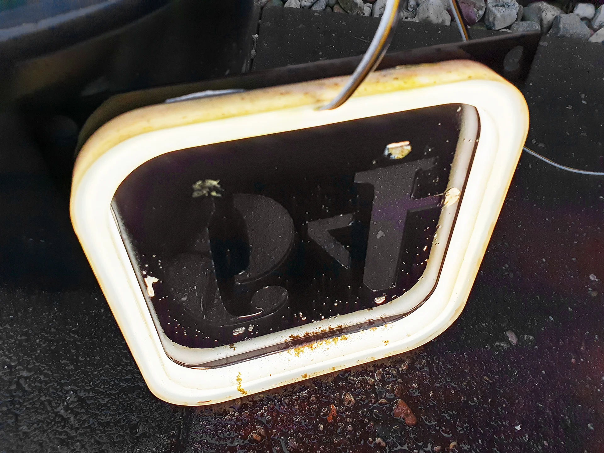 IllumaSign LED huisnummerbord na langdurige onderdompelingstest