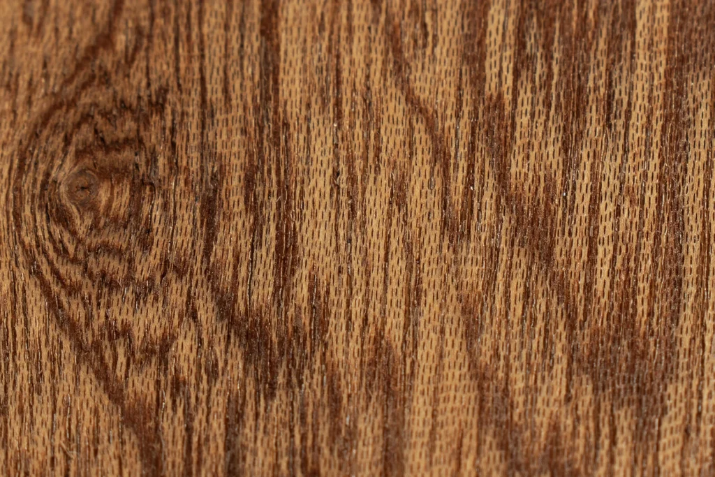 extreme close-up van sapeli fineer met vlamtekening – wooddes fineer bibliotheek