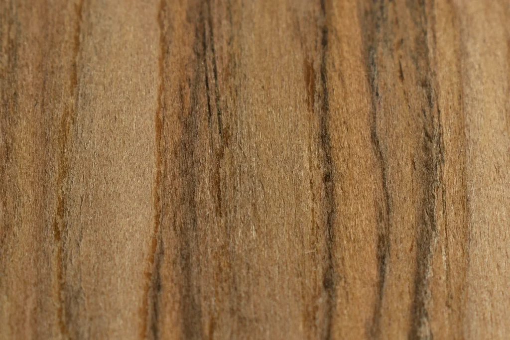 extreme close-up van satin walnoot fineer met warme gloed – wooddes fineer bibliotheek